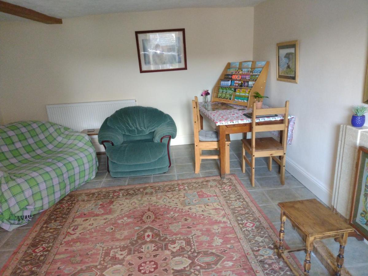 Sharlands Farm Bed And Breakfast Bude Dış mekan fotoğraf